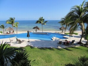 Outdoor pool - Condo # 322 (Puerto Morelos)
