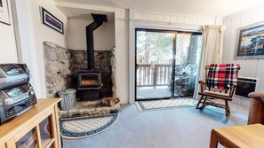 TV, fireplace, DVD player, offices