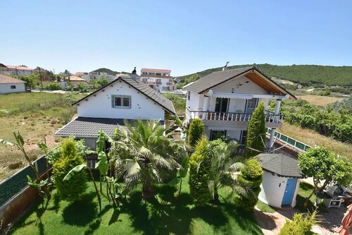 Aspri Villa Apartment 1, 300 m to the beach