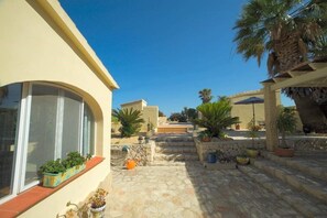 Property grounds - Casa Tranquilo. Charming Character house with Large Private Pool, Moraira (Moraira)