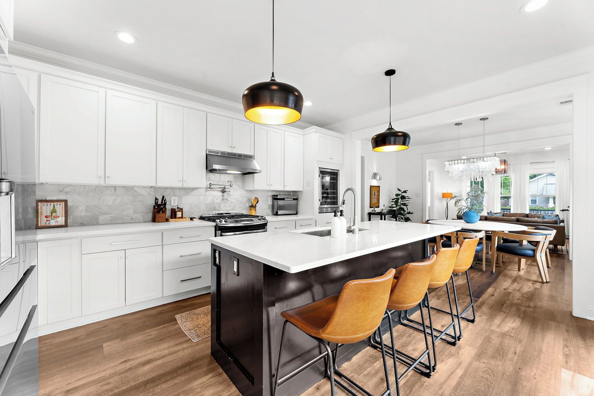 ثلاجة، ميكروويف، فرن، موقد طهي مسطح