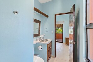 Hair dryer - Lush Privacy, Rooftop, Pool & A/C & walking to Tamarindo (Tamarindo)