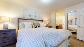 4 bedrooms, WiFi, bed sheets