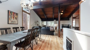 Dining - Mammoth Estates 116 Large Family Condo, Updates, Walk to the Village Gondola by RedAwning (Mammoth Lakes)