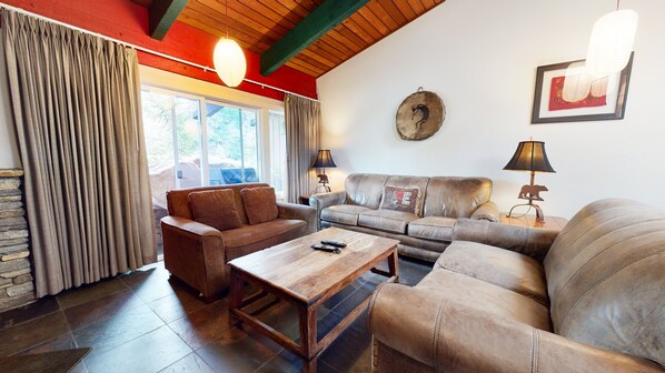 TV, fireplace, ping pong, offices