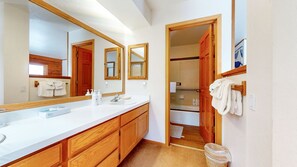Shower, hair dryer, towels - Snowcreek III 448 Pet-Friendly, Spacious and Bright, Gorgeous Meadow Views by RedAwning (Mammoth Lakes)