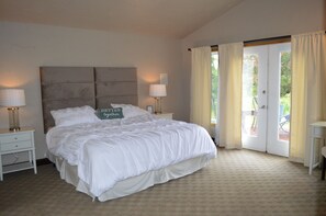 4 soverom, strykejern/-brett, reiseseng for barn og wi-fi (inkludert)