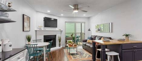 TV, fireplace, offices