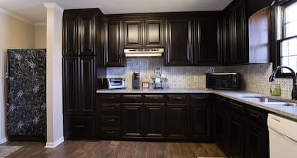 Fabulous 4-BR, 2.5 Bath Lakefront Home with Outstanding Amenities