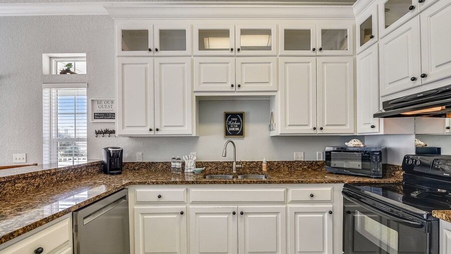 C Dreams by Book That Condo