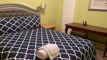 2 Schlafzimmer, Schreibtisch, Bügeleisen/Bügelbrett, kostenloses WLAN