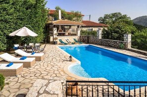 Pool - Luxurious Pool Villa Kavalos (6-11people) (Kavallos)