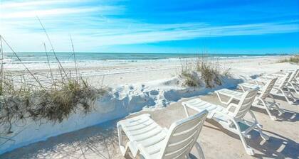 Beachfront Escape | Spa | Sunset Views from Balcony I Fabulous location, Trolley