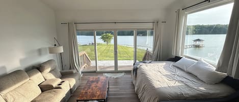 3 bedrooms, desk, free WiFi, bed sheets