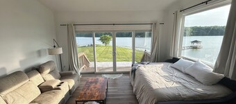 Whippoorwill Cottage - Dock, Fire Pit, Boat Launch, Spectacular Views