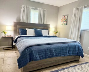 3 bedrooms, desk, iron/ironing board, free WiFi