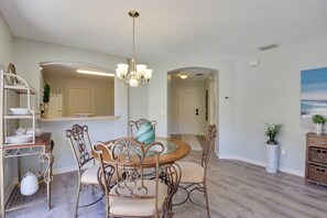Dining - Courtyard Villa w/ Lanai & Community Amenities! (The Villages)