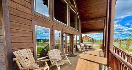 Mountain Shores Lodge - lake view - 35 miles to Yellowstone!