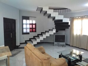 Interior - MangoHouse the right place to be!! (Serrekunda)