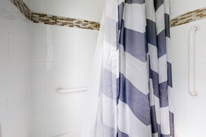 Hair dryer, towels