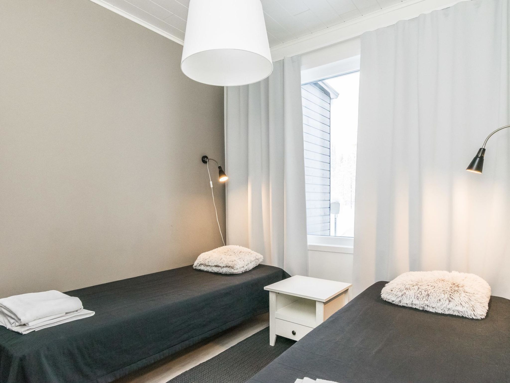 2 間睡房、上網