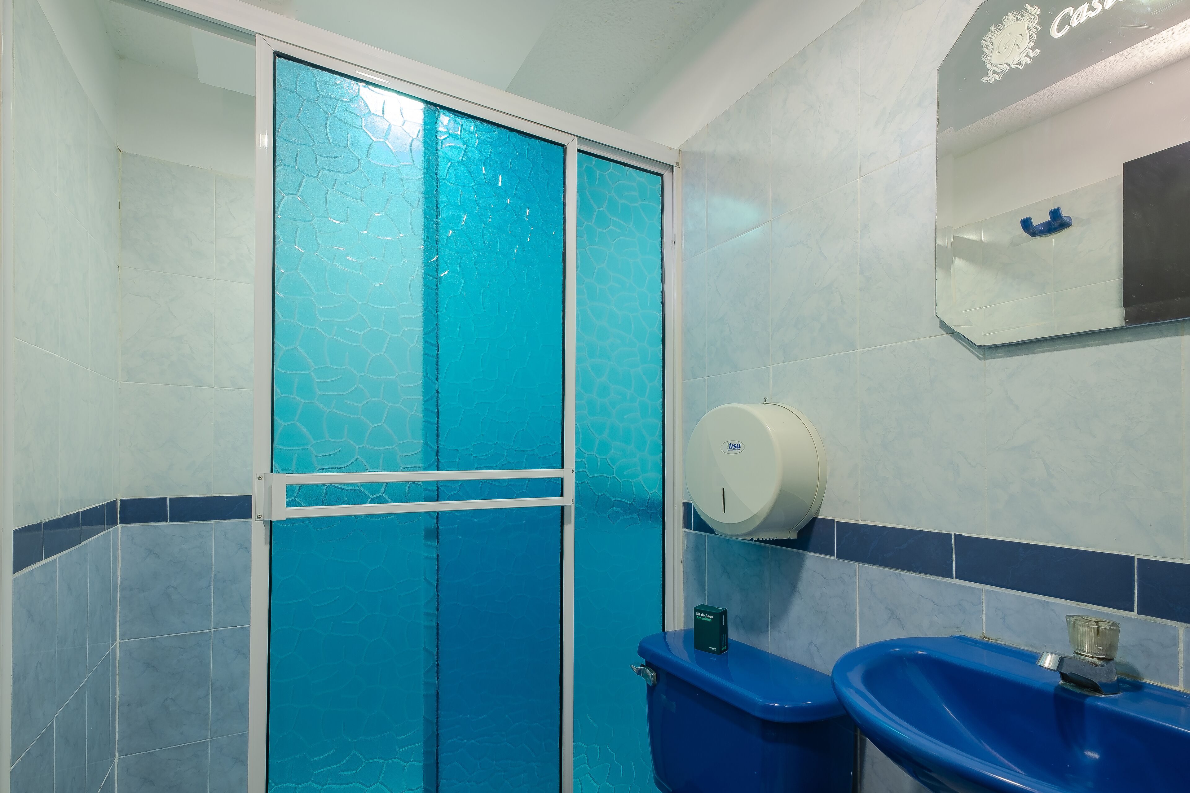 standard triple room | bathroom | shower, free toiletries, towels, soap