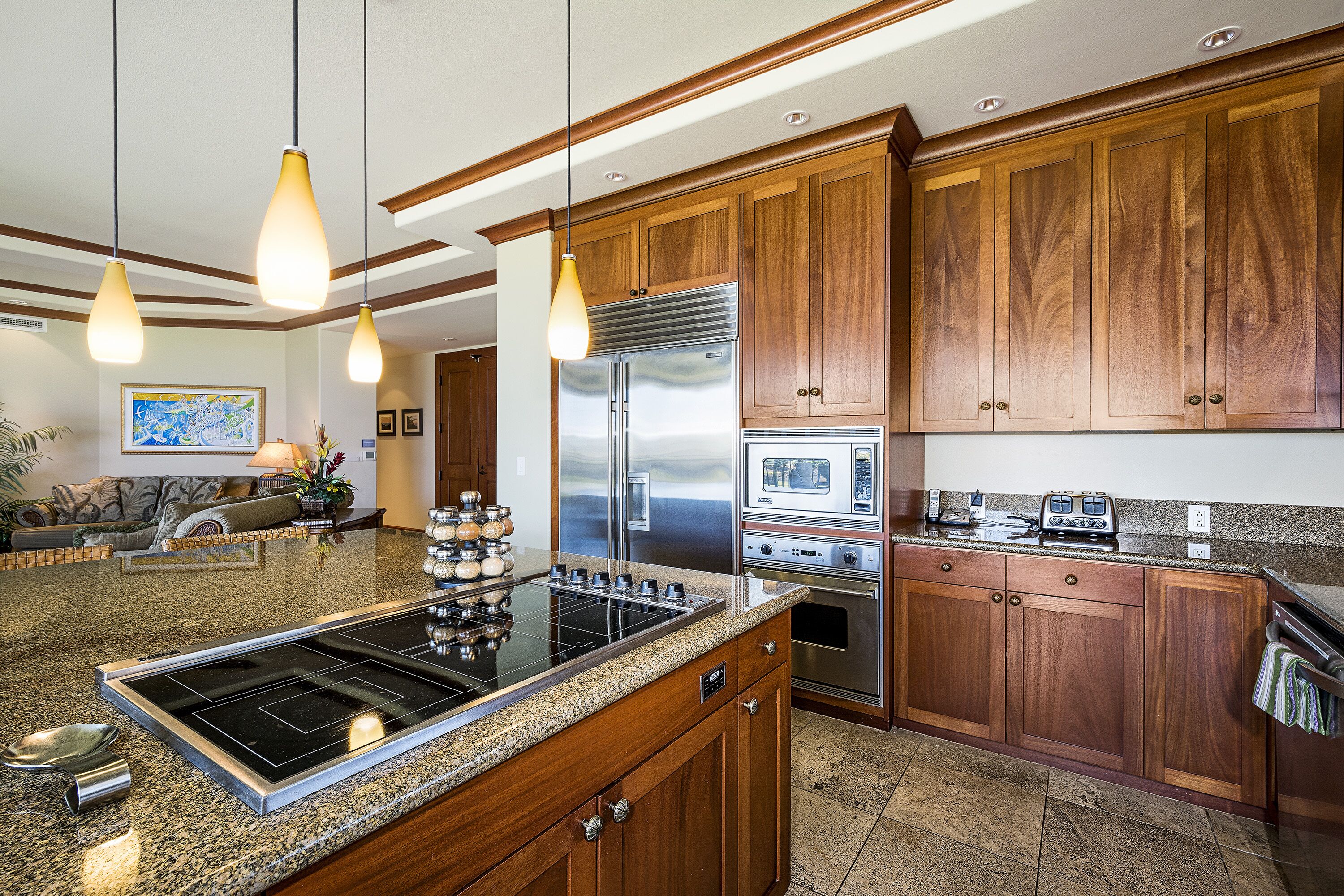 Dining tables, kitchen islands