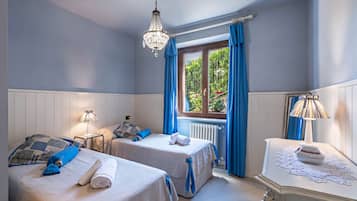 2 chambres, fer et planche à repasser, accès au Wi-Fi (inclus)