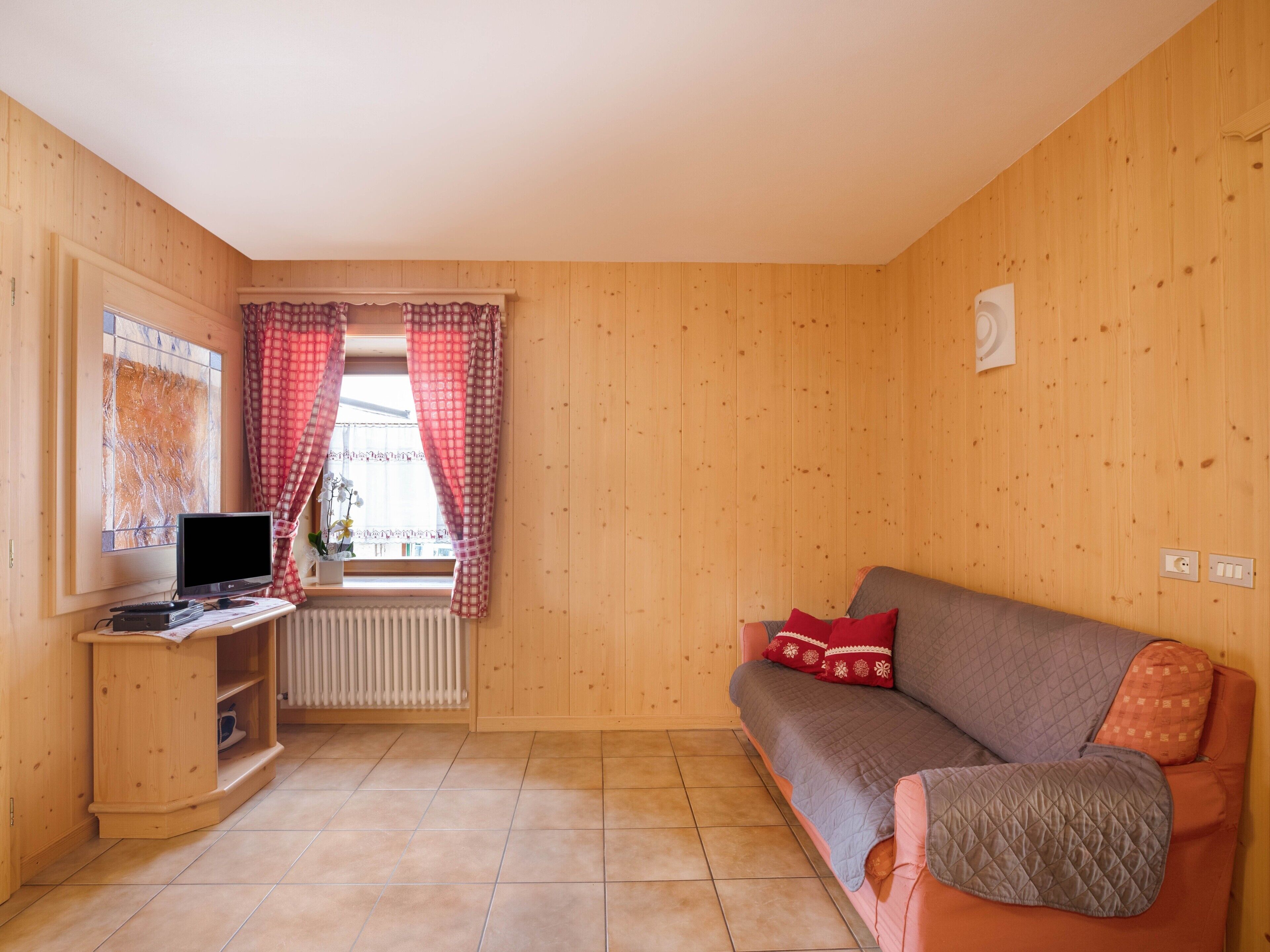Apartment "Ciasa Lino Sas Da Le Doudesc" With Mountain View & Wi-fi - Pera