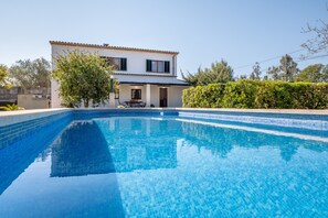 Pool - Country House 'La Palmera' with Mountain View, Wi-Fi and Air Conditioning (Pollença)
