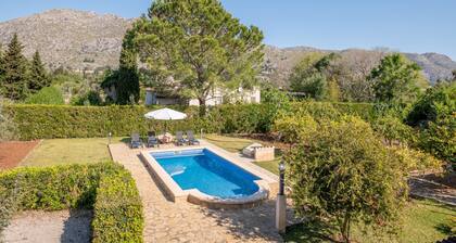 Country house 'La Palmera' with mountain views, Wi-Fi and air conditioning