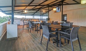 Restaurant - Treebo Aquamarine Arpora With Pool (Arpora)