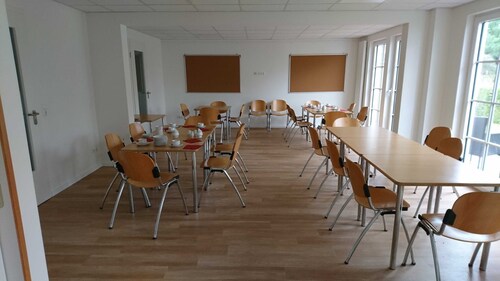 Painting group room - guest house & beach hall