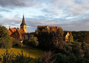 Unclassified image, 3 of 85, button