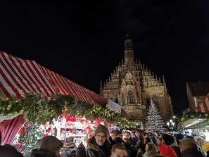 Unclassified image, 2 of 85, button