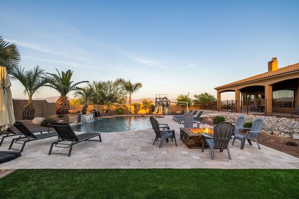 Outdoor pool, a heated pool