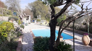 Piscine extérieure, piscine chauffée