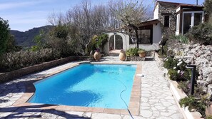Piscine extérieure, piscine chauffée