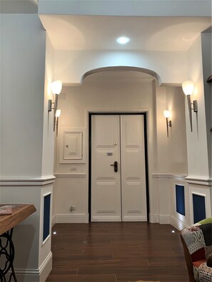 Property entrance - Capital Rooms (Rome)