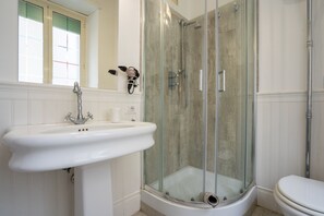 Chambre Double Standard, 1 grand lit | Salle de bain