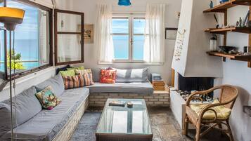 Televisie en een open haard