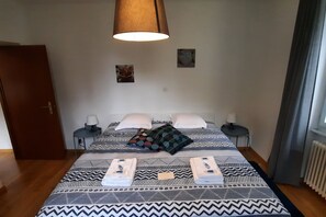 2 Schlafzimmer, Bügeleisen/Bügelbrett, kostenloses WLAN, Bettwäsche