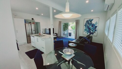 Harbourside Cottage ~ Luxury Accommodation