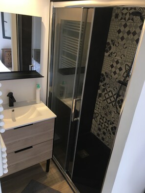 Shower - Pleasant house at the start of the most beautiful hikes (Valleraugue)