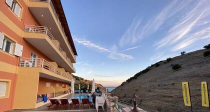 Karos Hotel Llaman