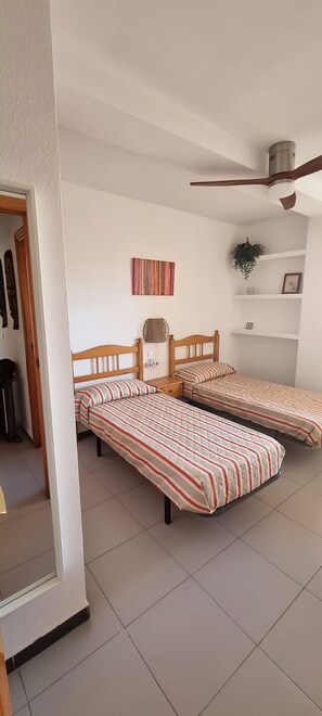 2 bedrooms, iron/ironing board, free WiFi, bed sheets - Tamaris playa 2ºB (Playa Xeraco)