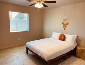 2 bedrooms, iron/ironing board, free WiFi, bed sheets