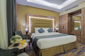 Premium bedding, minibar, desk, iron/ironing board - Hotel Hoor Park (Jeddah)