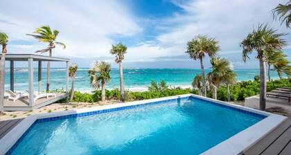 Beachfront Luxury Tropical Villa, Pura Vida, Romantic Paradise, POOL!
