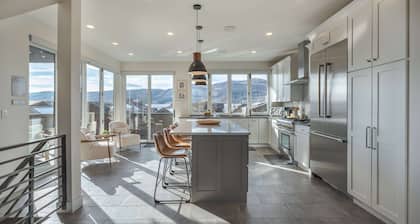 Wildhorse Retreat | Prime Location | Pool | Stargazing From Hot Tub